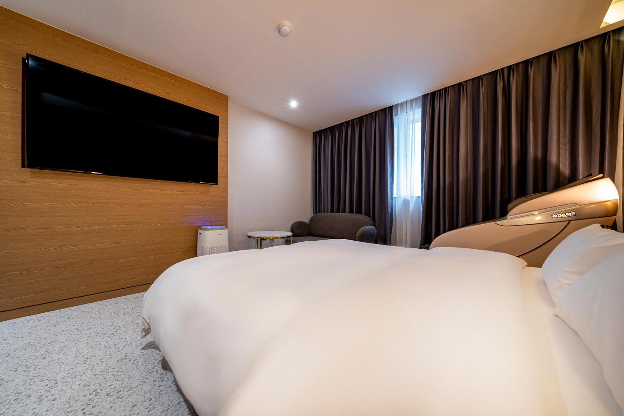 Urban Brown Hotel Chungju City Hall Exterior foto