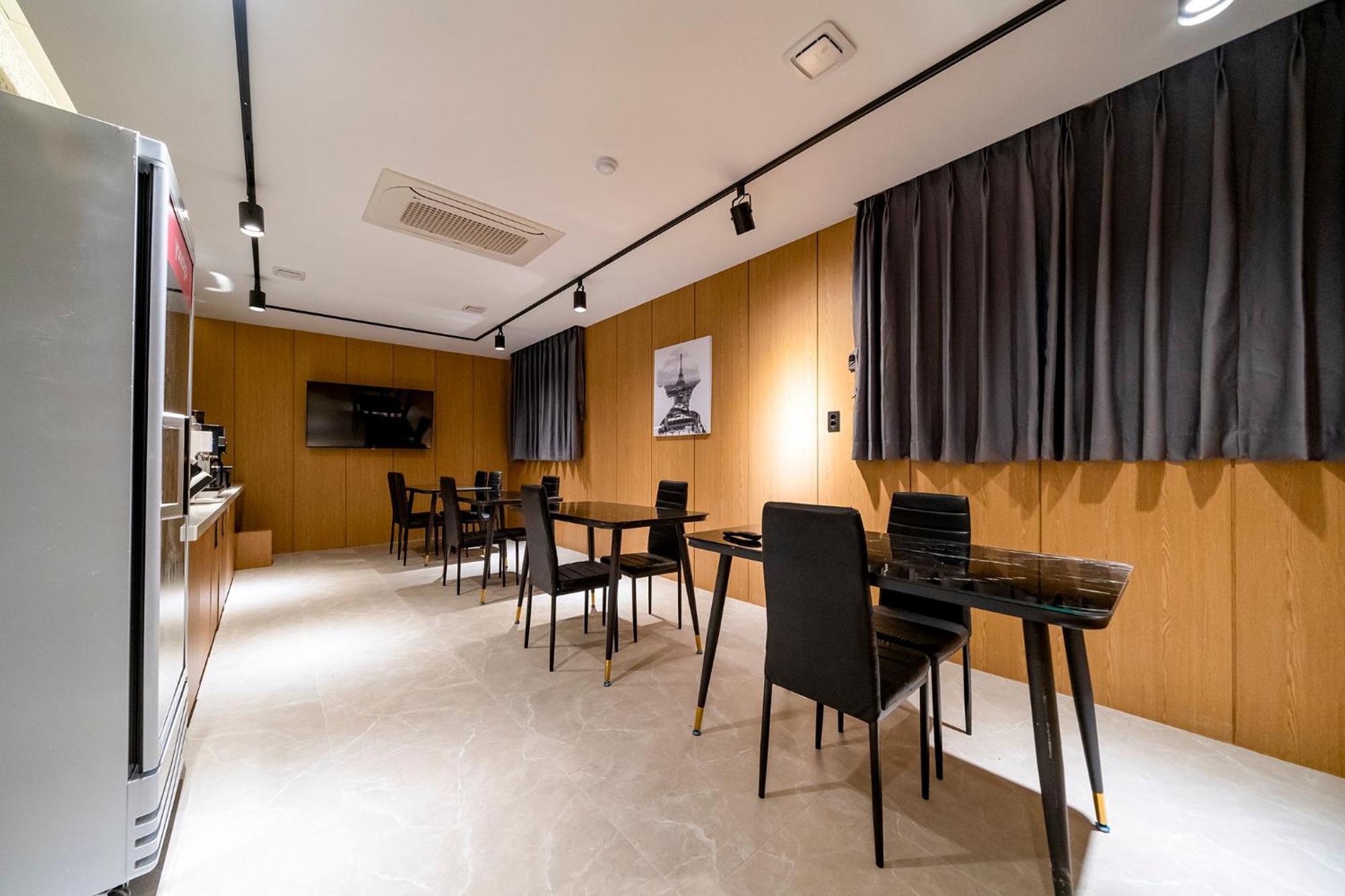 Urban Brown Hotel Chungju City Hall Exterior foto